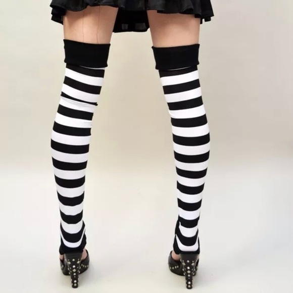 Long White and Black Striped Leg Warmers Leggings Aerial Silks Circus Socks Psy - Picture 4 of 5